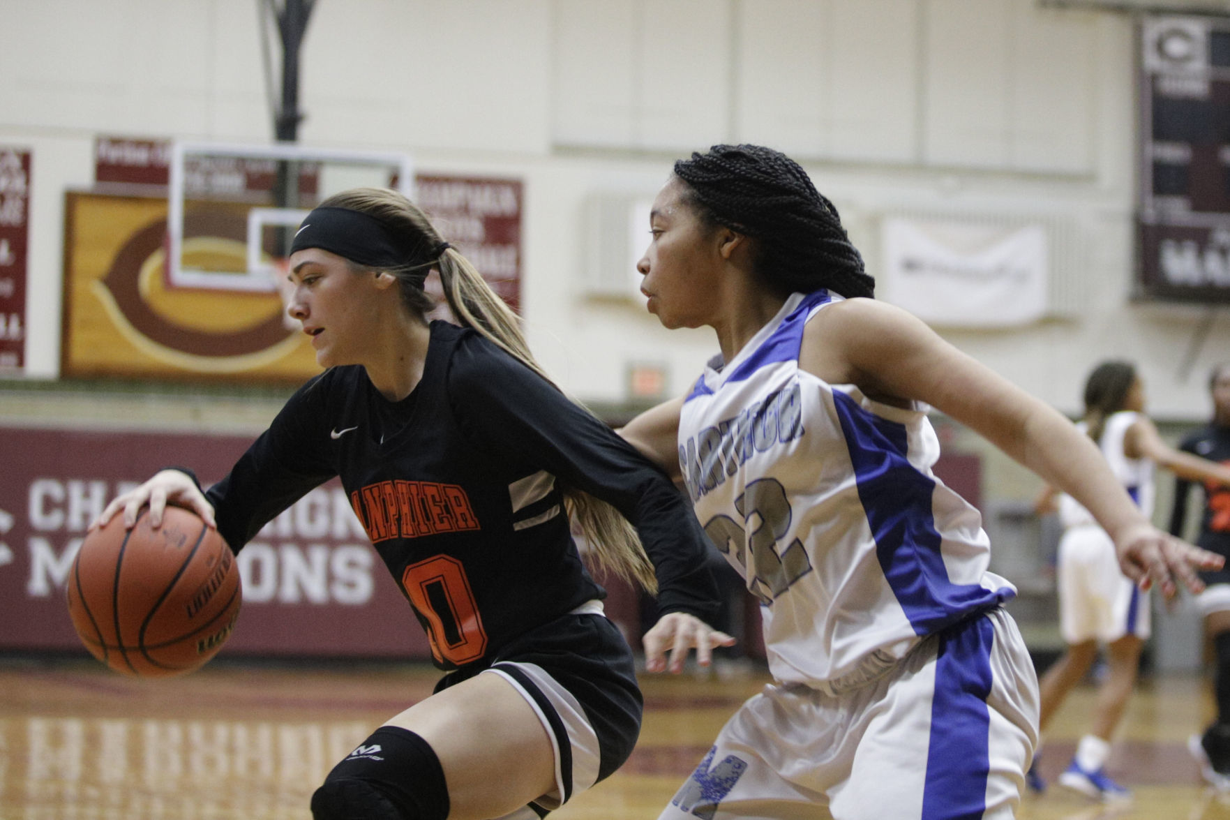 GALLERY-MacArthur-sectional-semis-022-022620.JPG